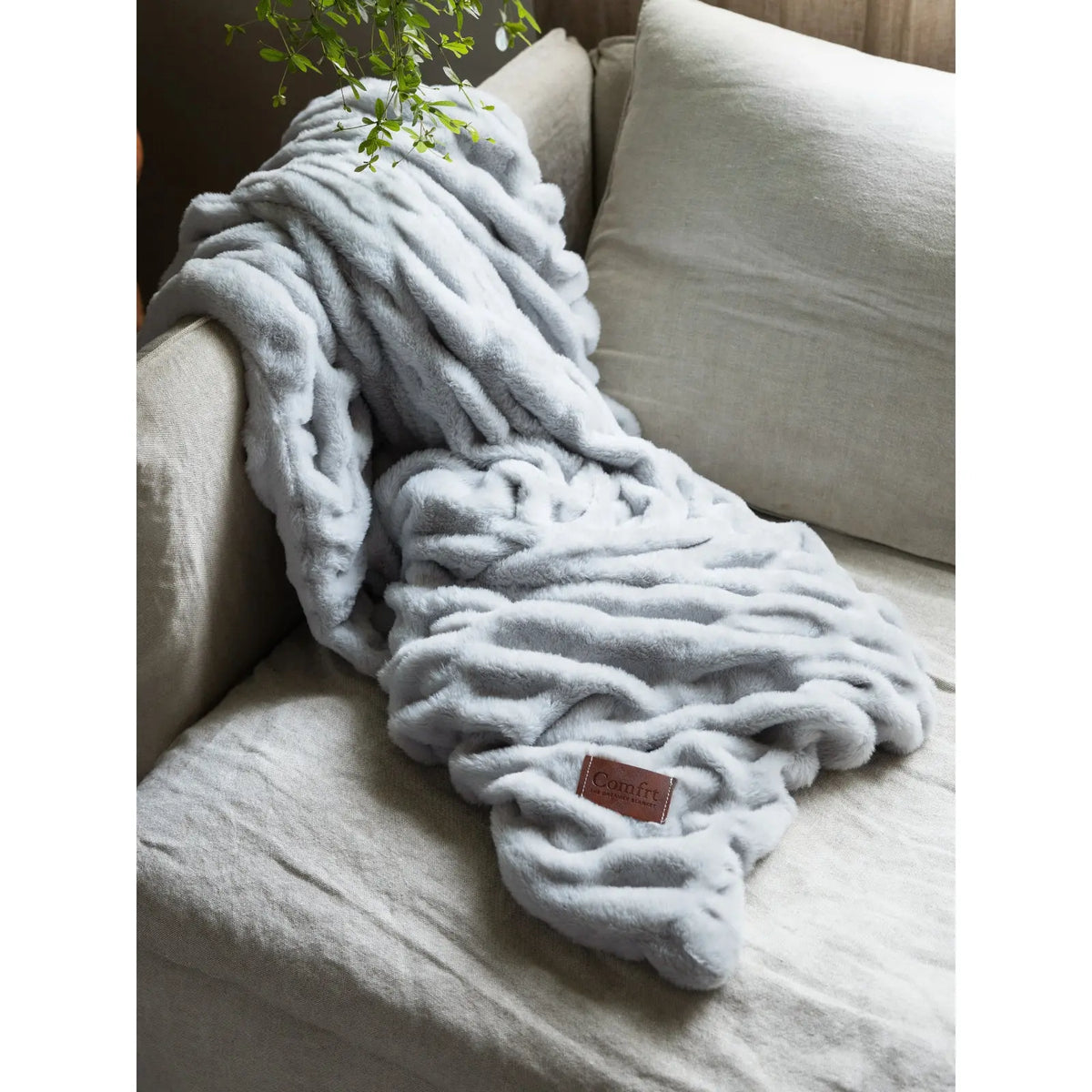 Comfrt Dreamer Blanket - Oversized Plush Throw (Mega)