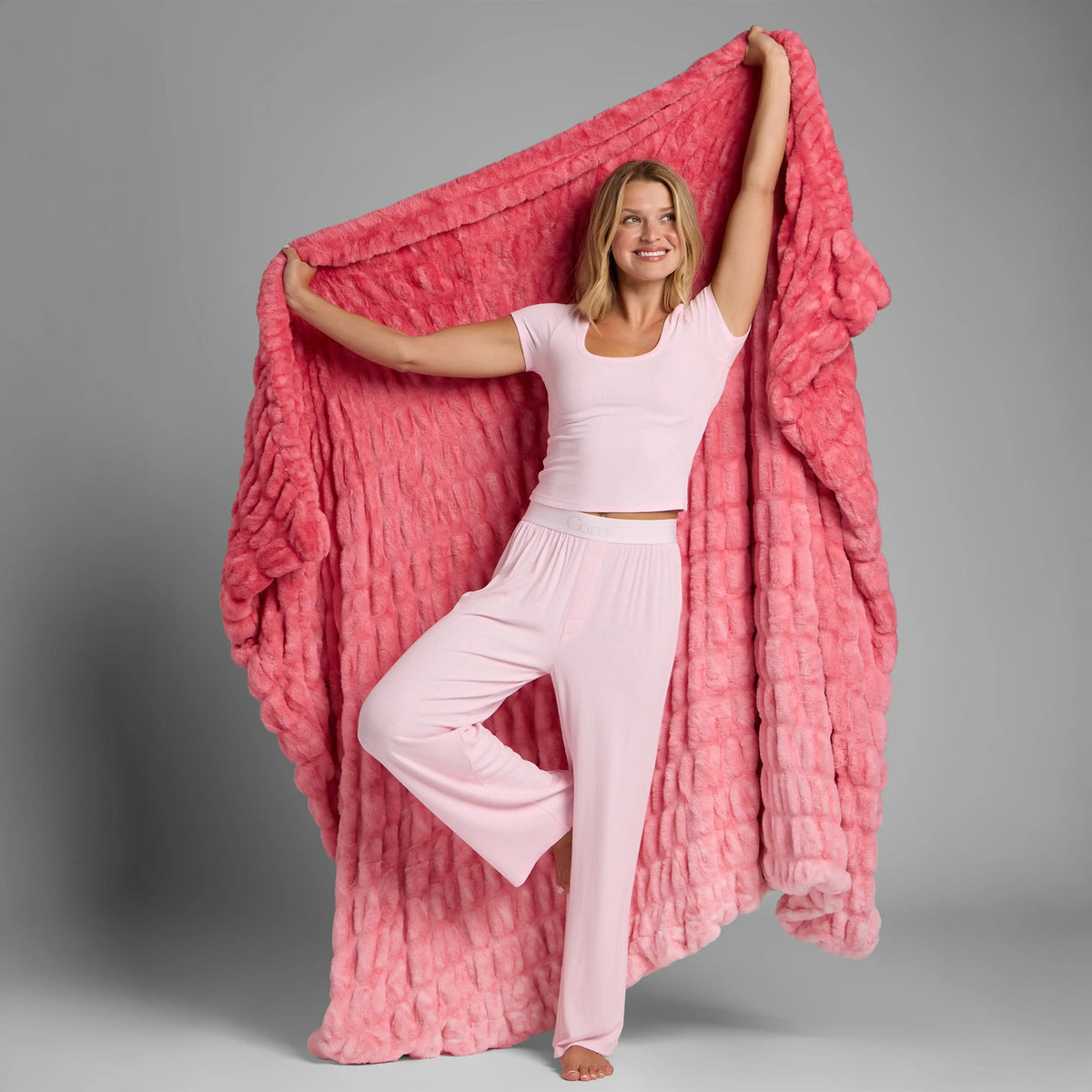 Comfrt Dreamer Blanket - Oversized Plush Throw (Mega)